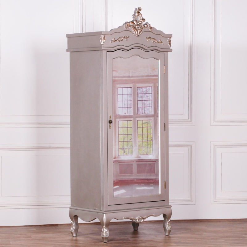 Armoire w UK