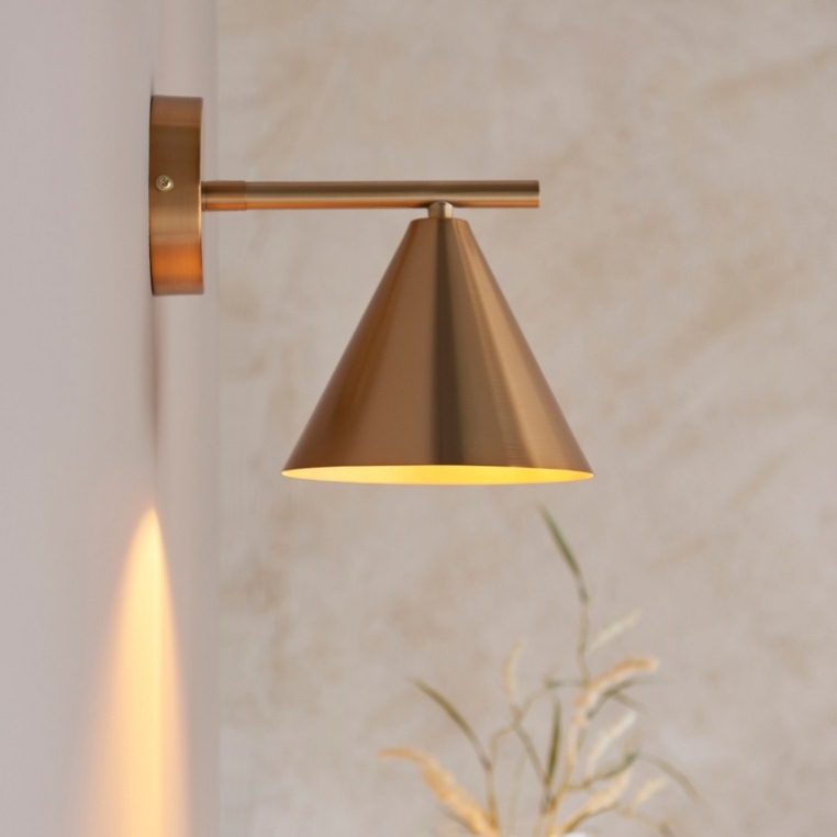 Wall Light UK